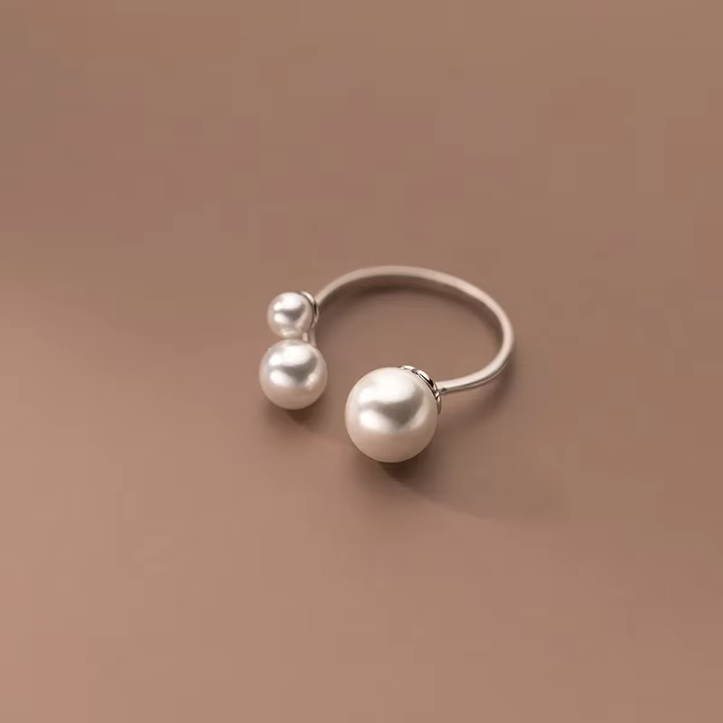 Personalized Trio Pearl Ring for Daily Style