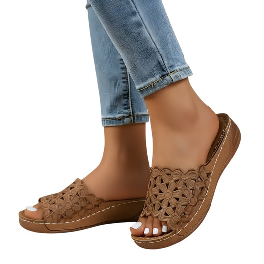Floral Cutout Women's Platform Sandals for Summer Outings